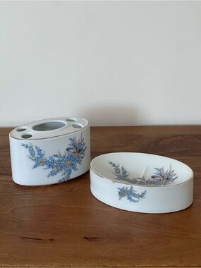 Vintage Porcelain Vanity Set Toothbrush Holder & Soap Dish Blue Floral